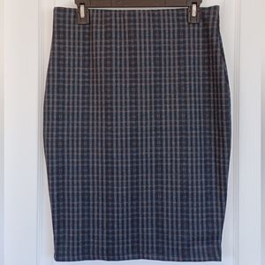 NEW WITH TAGS Shinestar COLLECTION Plaid Pencil Skirt SIZE: L STYLE: YS2375S